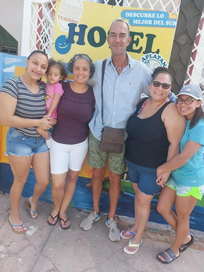 El Aplatanao Hotel Pedernales